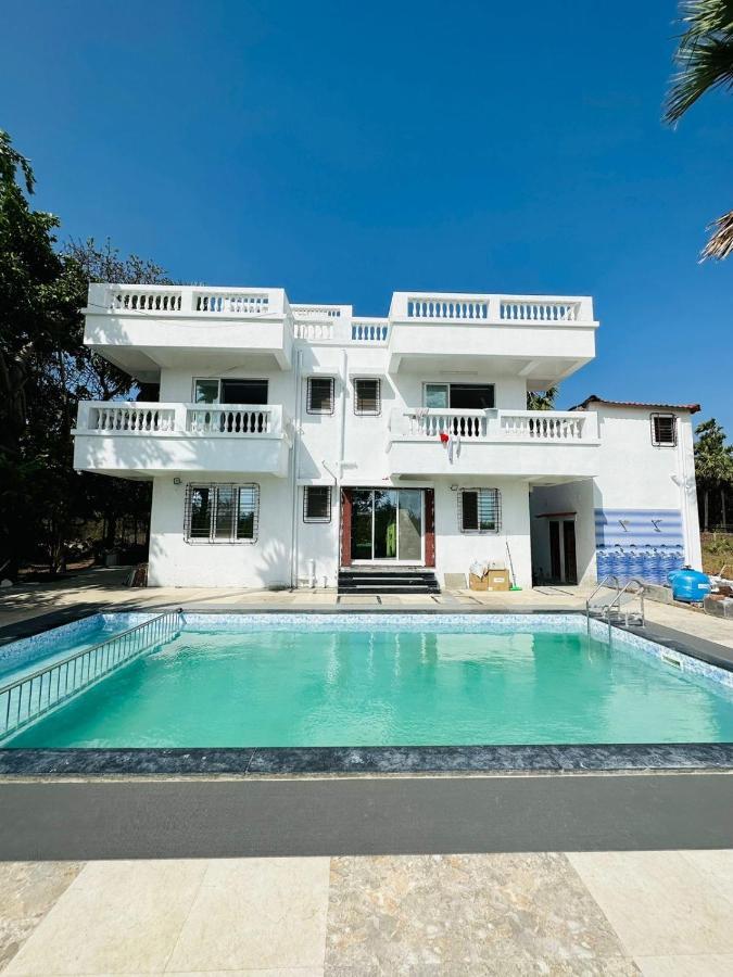 Classic Villa Palghar Exterior photo